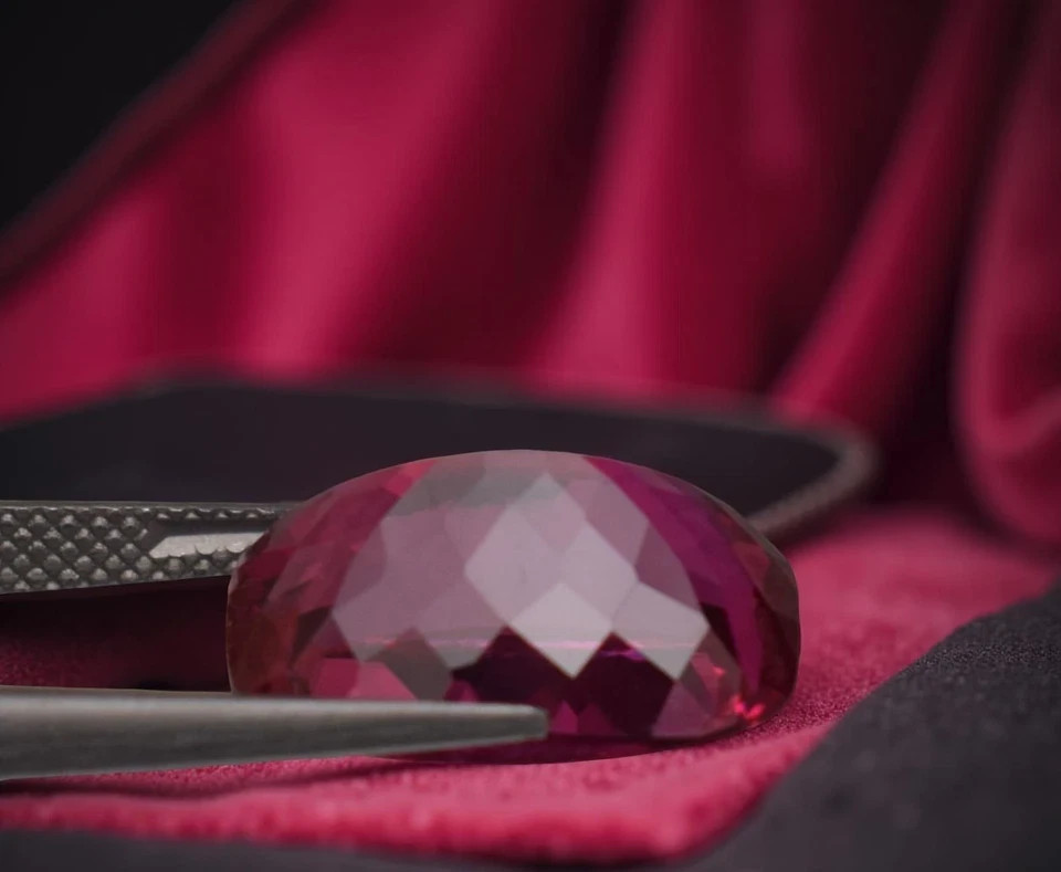 40 Ct Certified Flawless Natural Pink Sapphire Cushion Cut Loose Gemstone