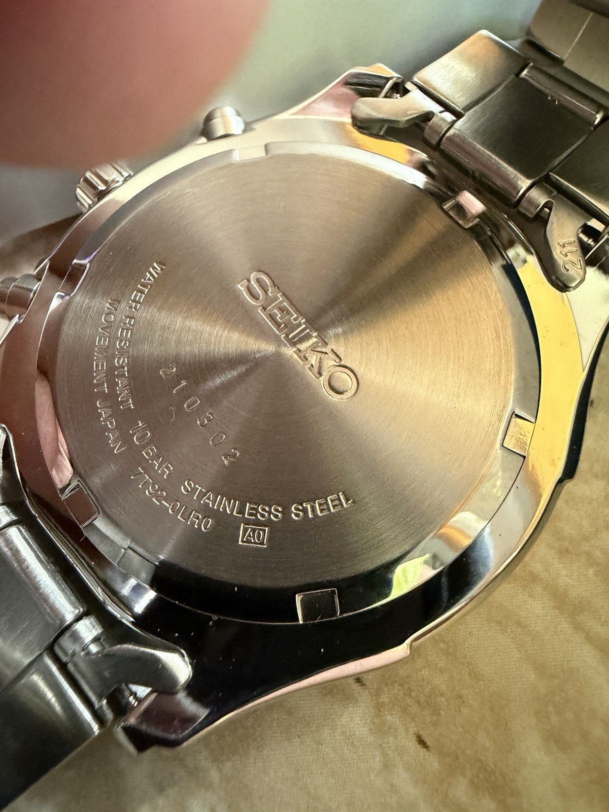 Seiko White Men’s Watch – SNDC35. ( never worn) with paper work