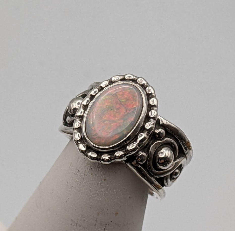 Sterling Silver Ring with Natural Australian coober pedy Opal Size 7 1/2