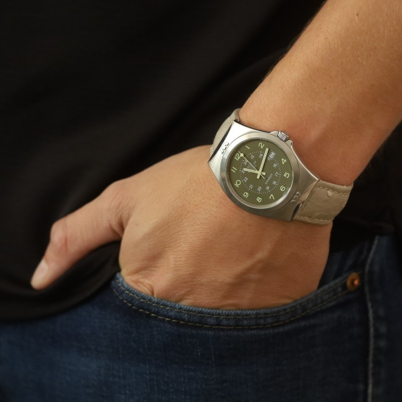Glycine Combat Men’s Watch 8″ Stainless Steel 3854