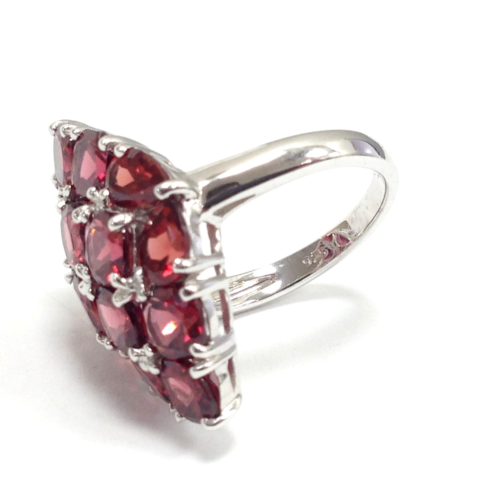 BBJ Bangkok Ratnaraj Sterling Silver Red Garnet Stone Cluster Ring Sz 7 Jewelry