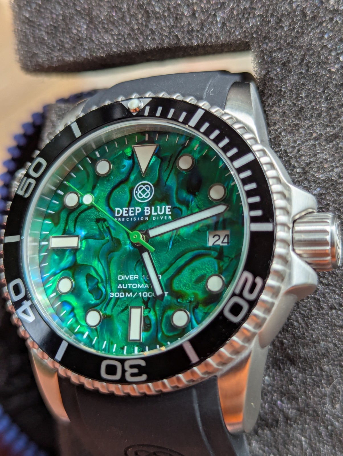 DEEP BLUE 40 MM DIVER 1000 AUTOMATIC BLACK CERAMIC BEZEL – GREEN ABALONE