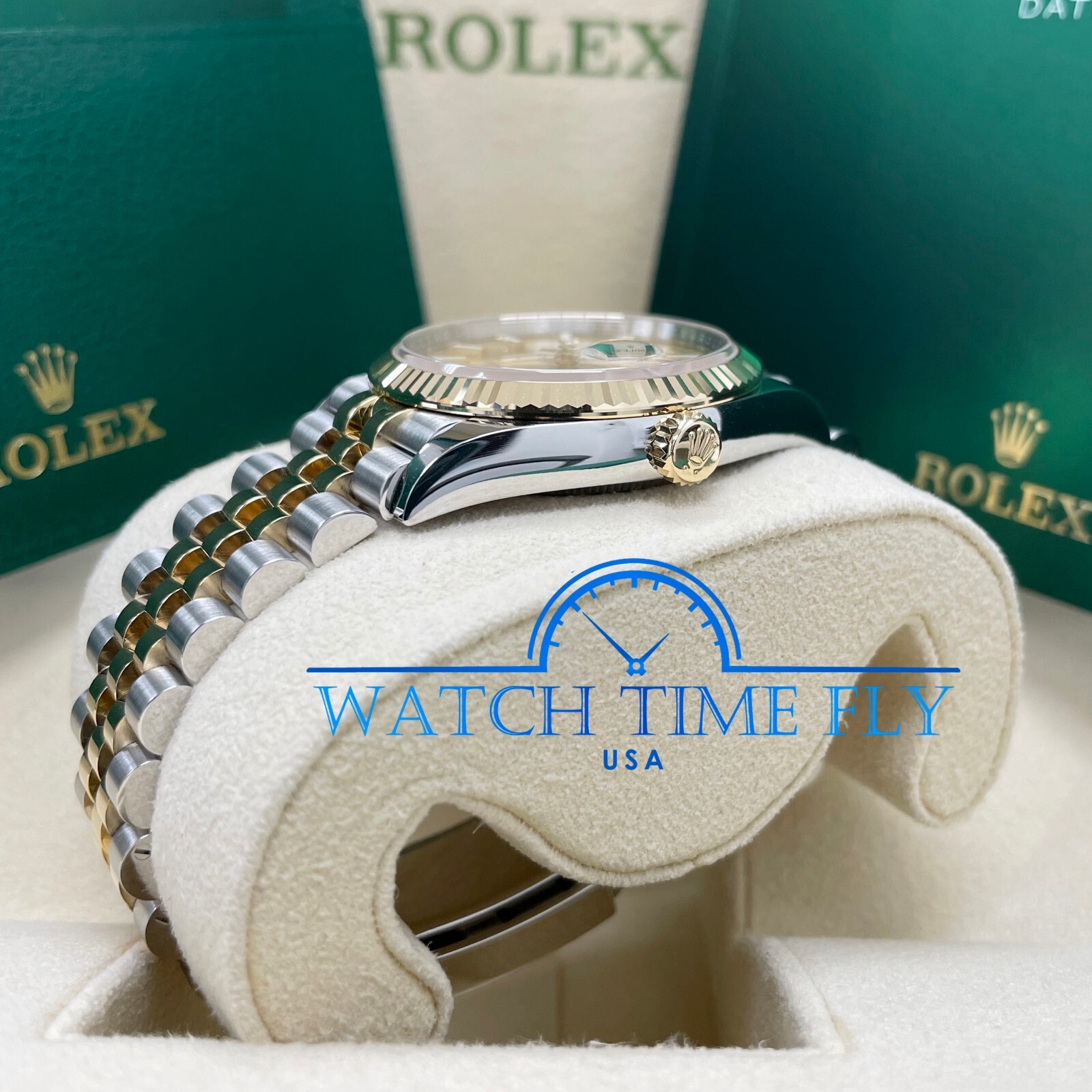 Rolex 2022 Datejust 36mm 126233 Two-Tone Steel/Yellow Gold Fluted Champagne Dial