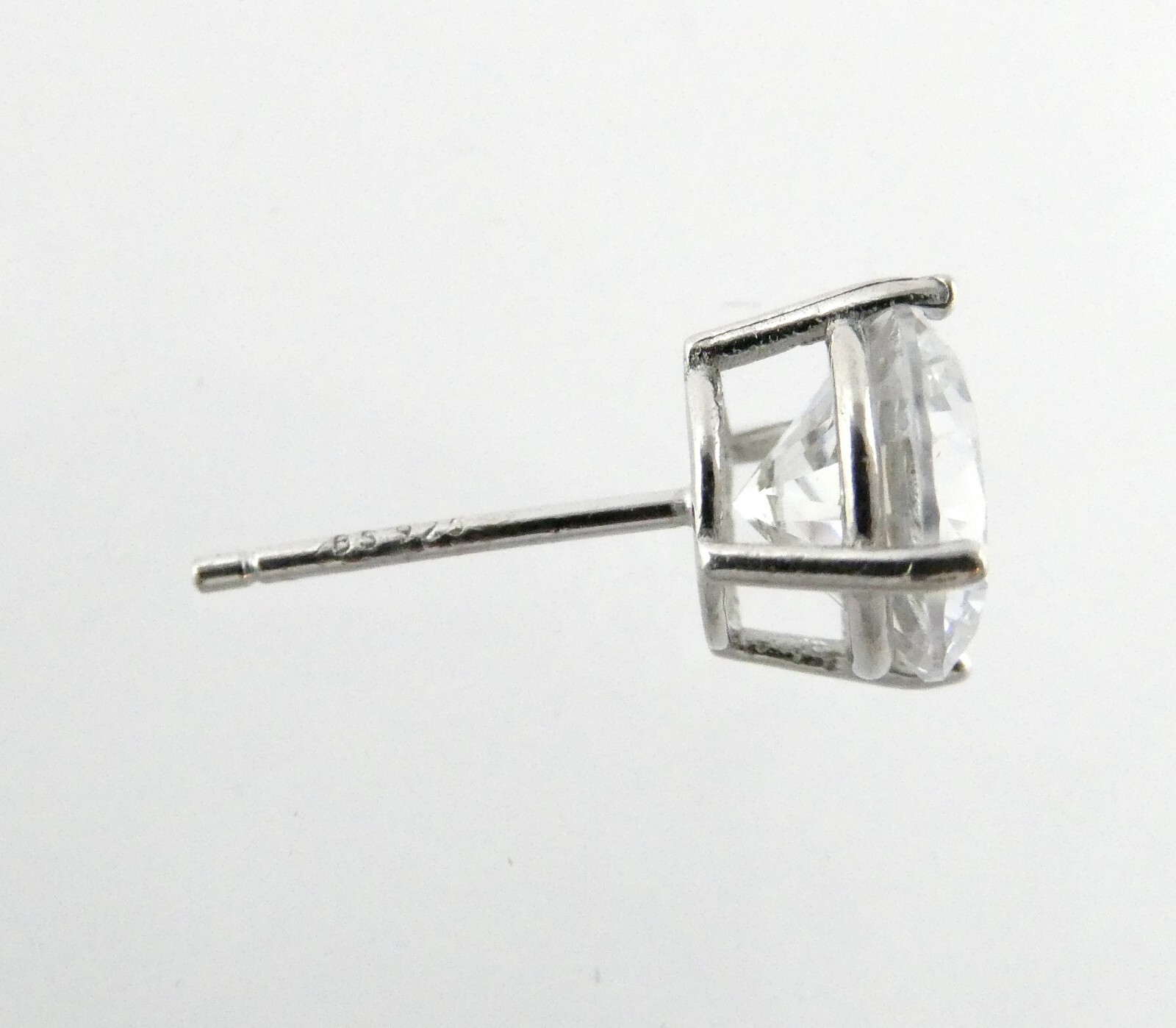 BS Sterling Silver Round Cut Crystal Stud Earrings 925 2.4 Grams 8.05mm