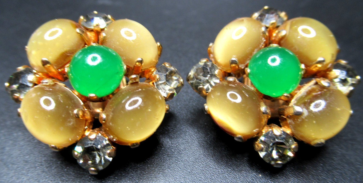 MAX MULLER Western Germany Glass Cabochon Vintage Clip Earrings