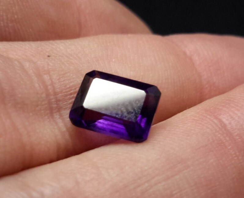 2.50 ct FLUORITE Faceted Gemstone 9x7x4.5 mm