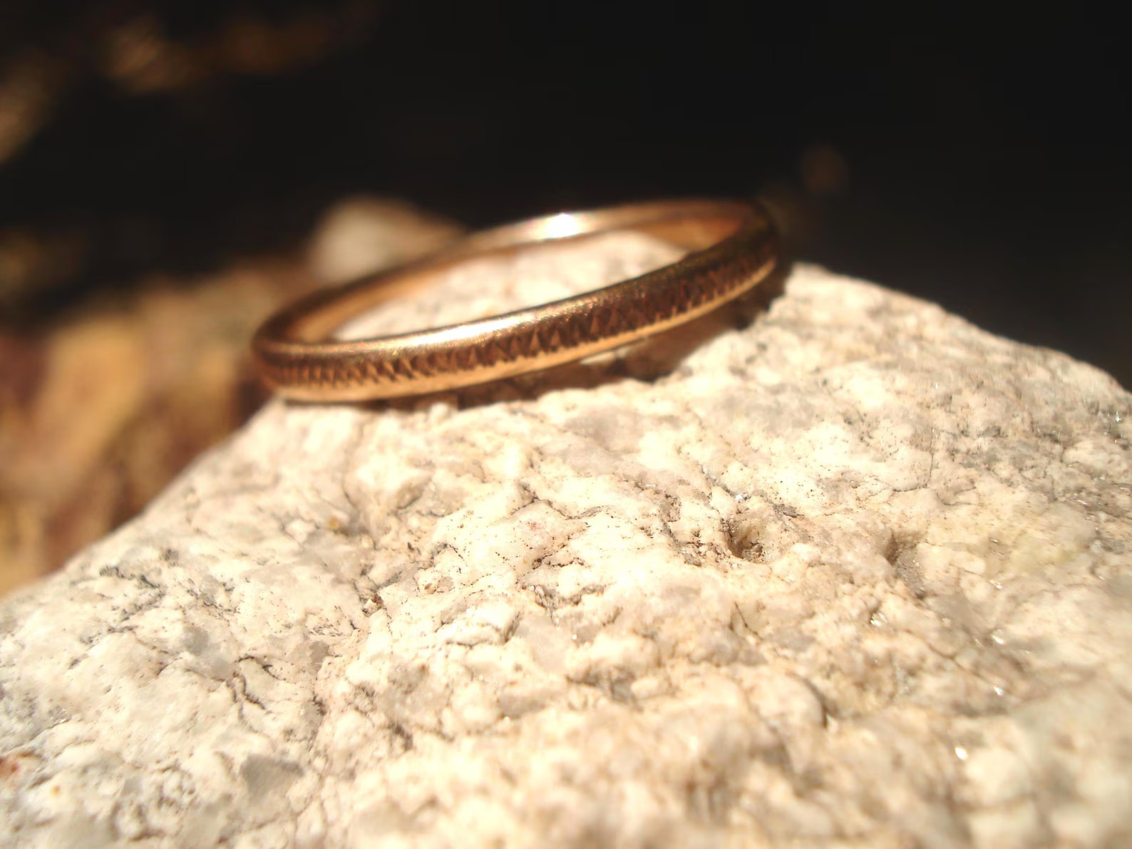 Gothic, 18k, Victorian Wedding Band, Classical Variegated Design, Wedding Ring,8