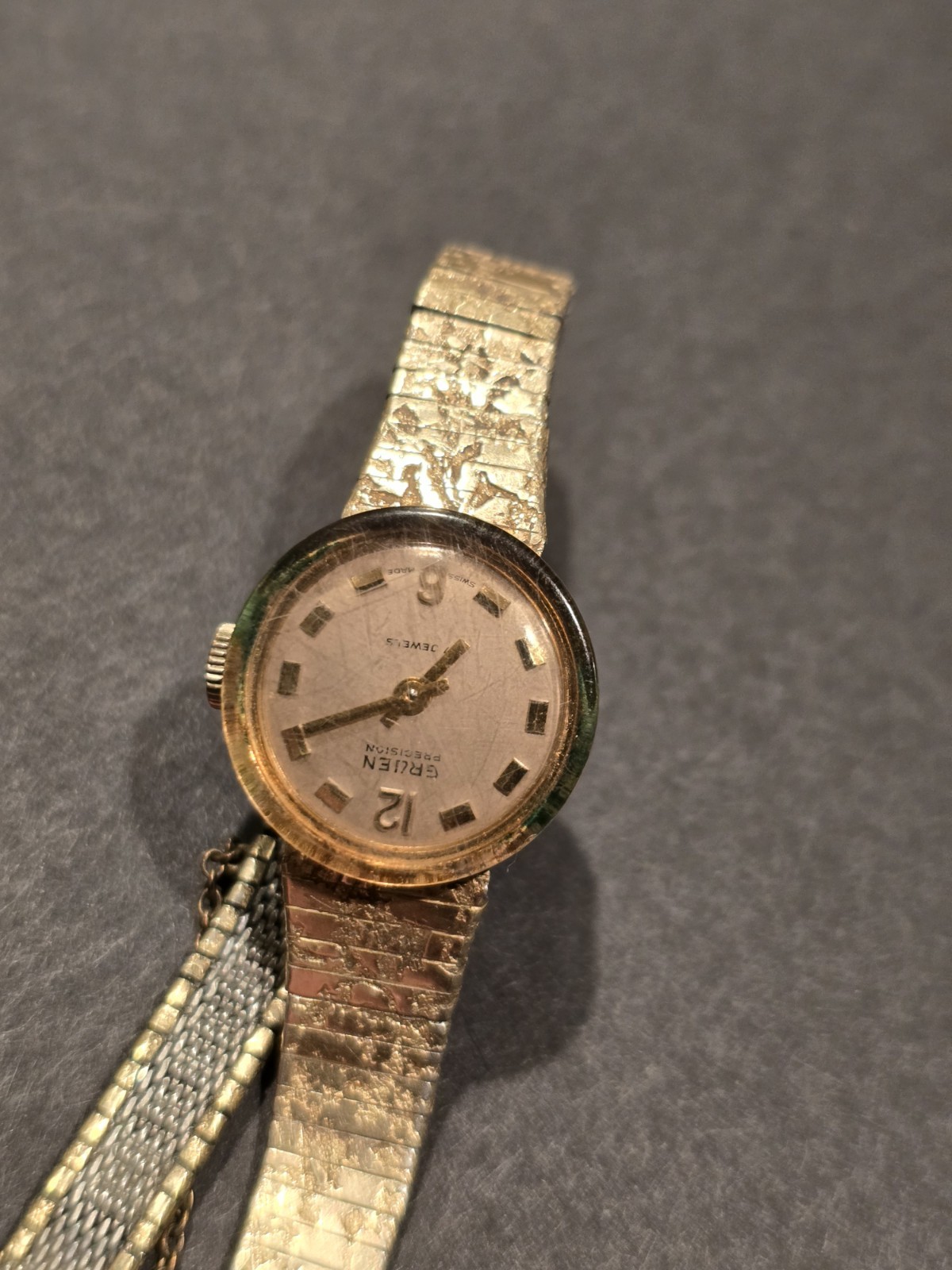 Vtg Gruen Precision 17 Jewels Swiss Made 10K Gold Filled Ladies Watch As IS (B)