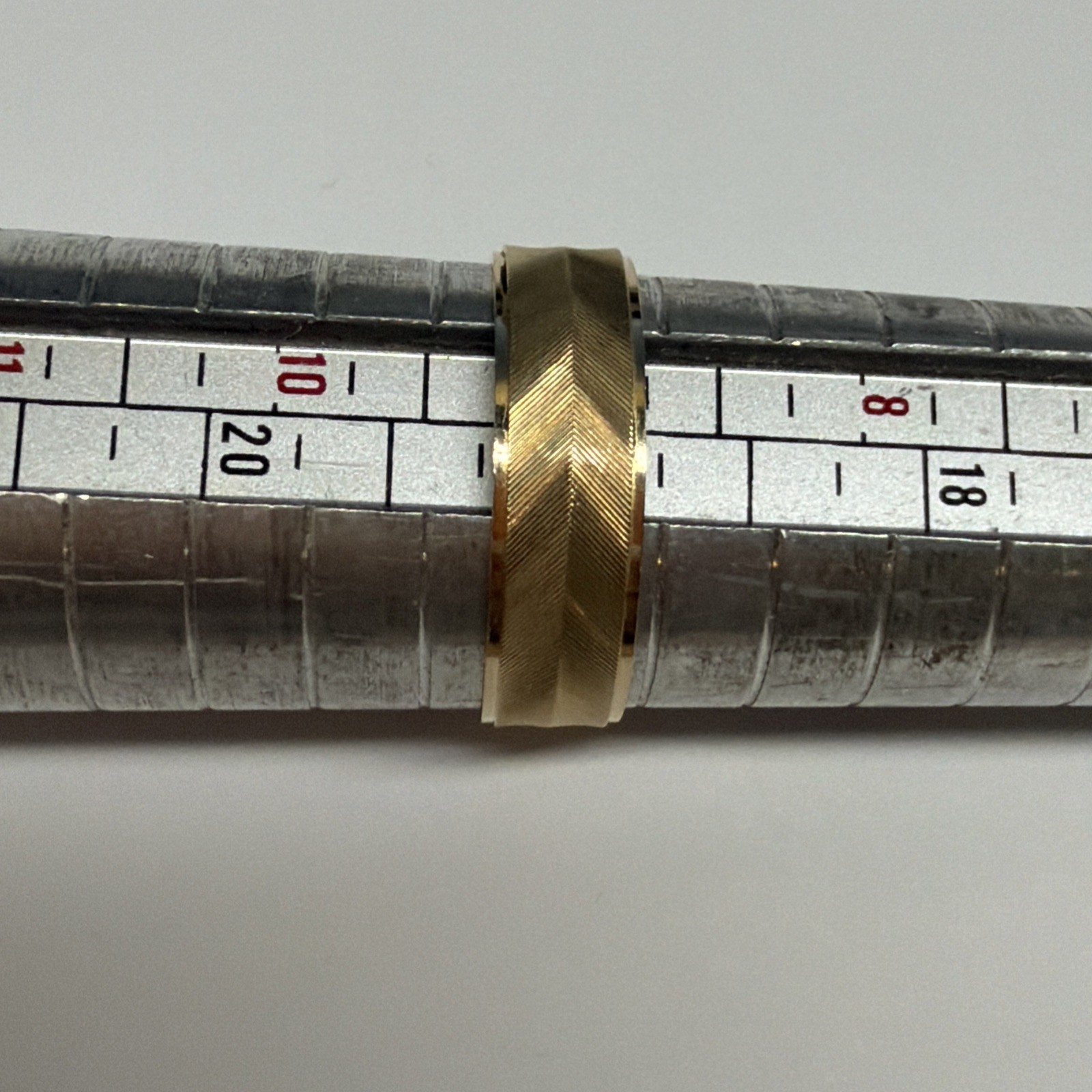 14k Vintage Artcarved 5mm Chevron Textured Band Size 9