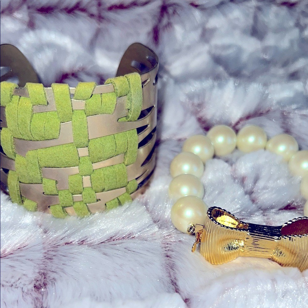 Vibrant Green and Gold Basket-Weave Bracelet and Bow Bracelet 2 Piece
