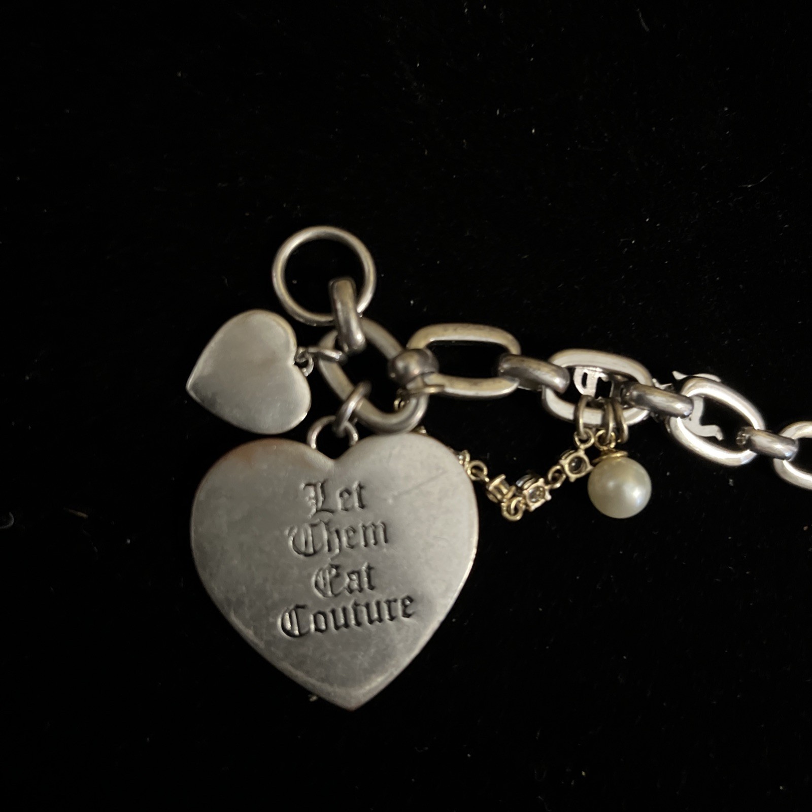 Juicy Couture LET THEM EAT COUTURE Heart Pearl Charm Bracelet Silver Tone
