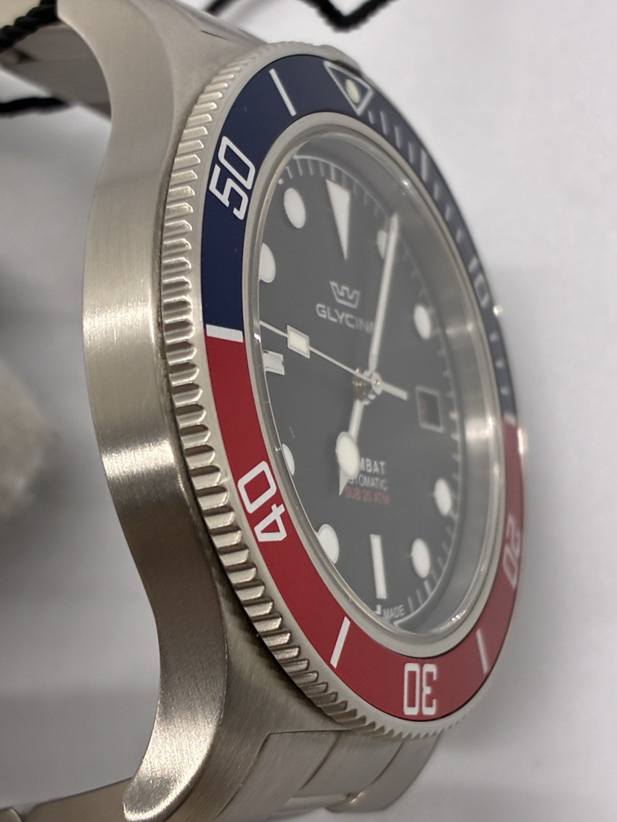 [NEW] Glycine Men’s Combat Sub 42mm Automatic Watch GL0388