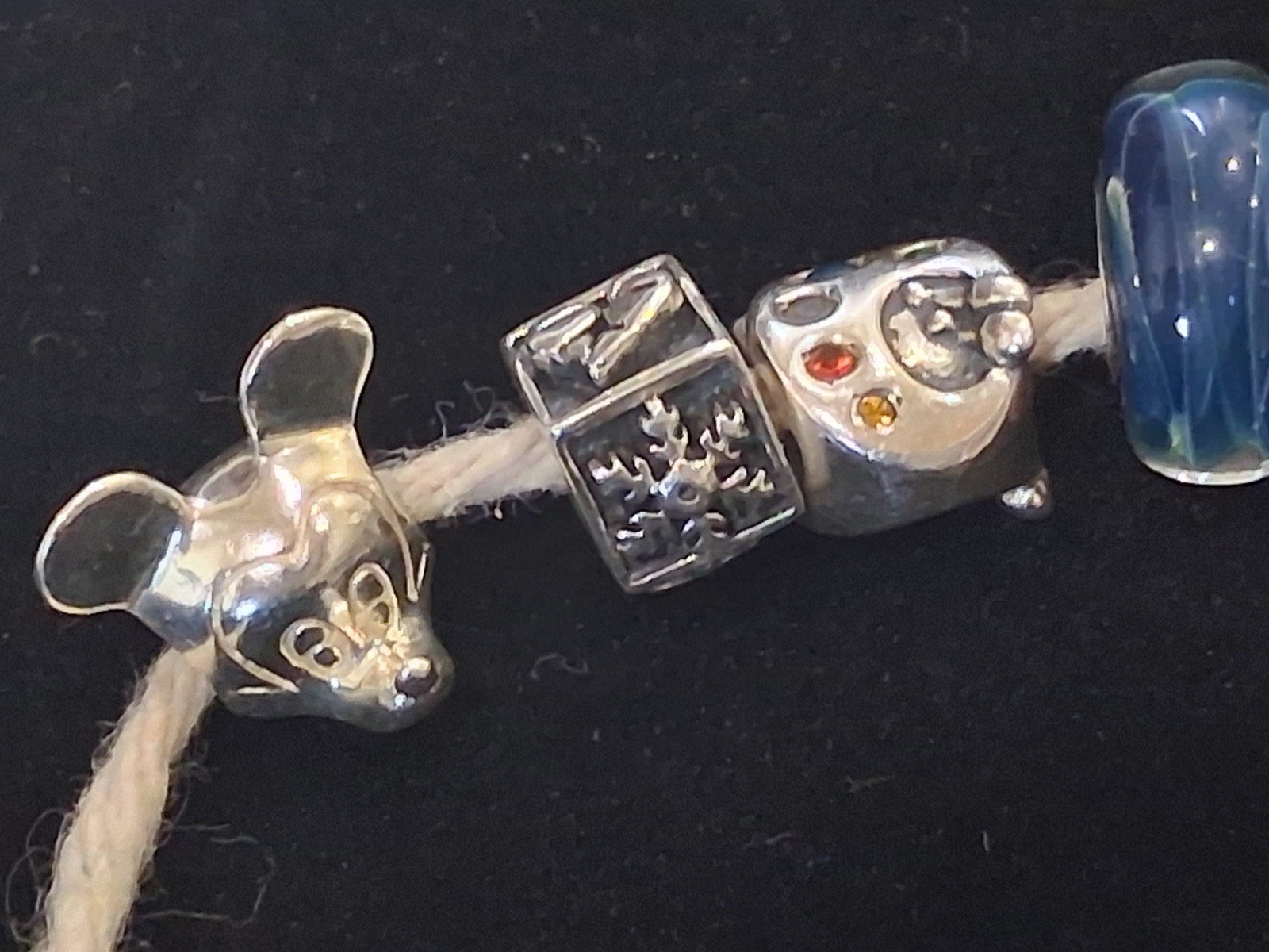 Chamilia Signed 925 Sterling silver Glass Bead And Charms Lot