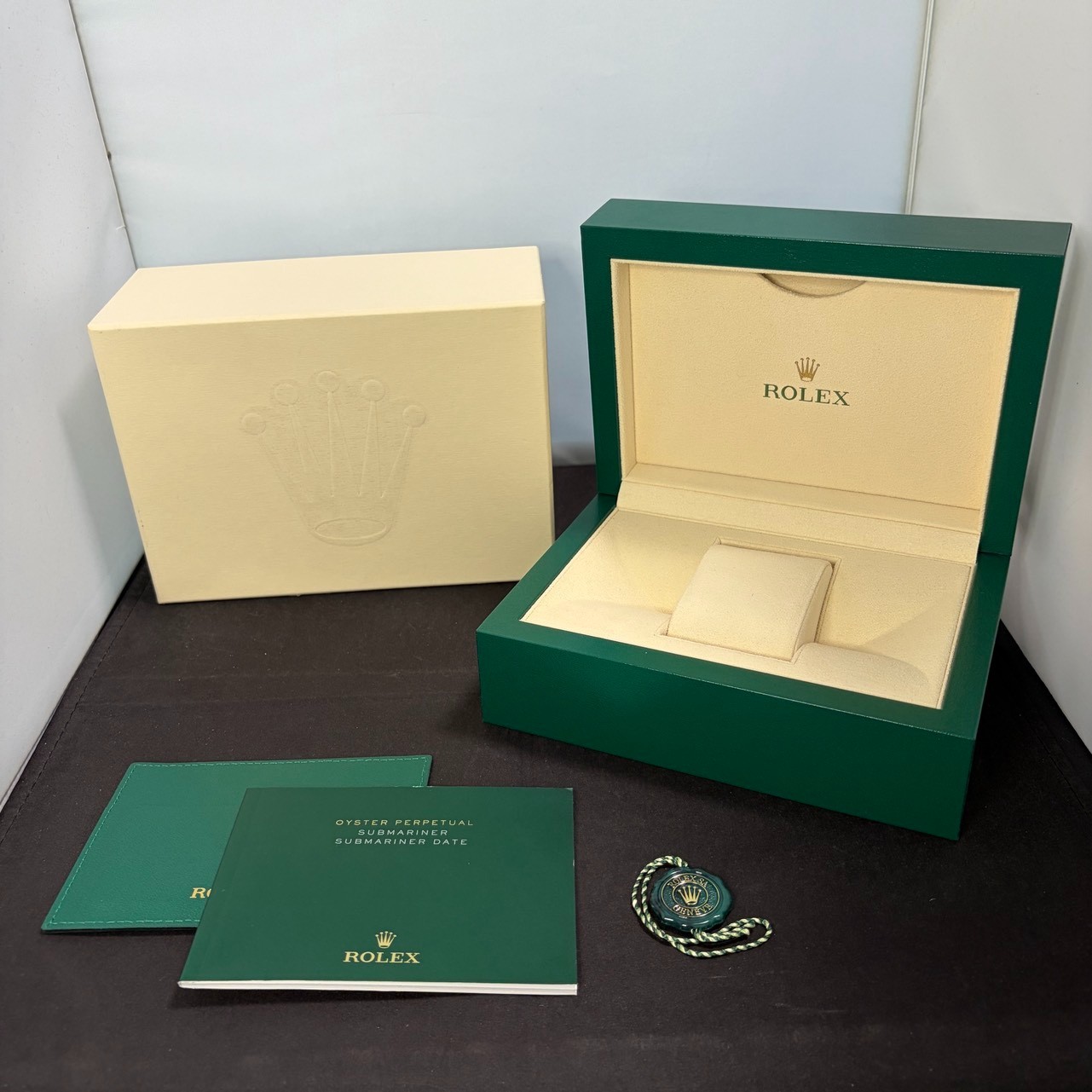 ROLEX Watch Box Case 39139.01-OYSTER M Booklet of Submariner Date(2016) YZ8285