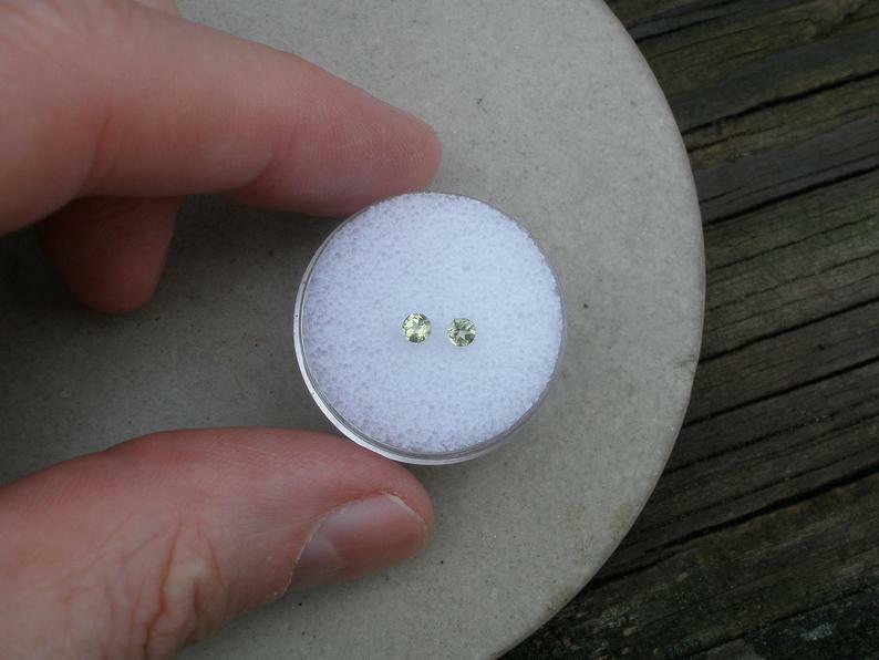 Peridot Round Loose Faceted Natural Gem Pair 3mm each