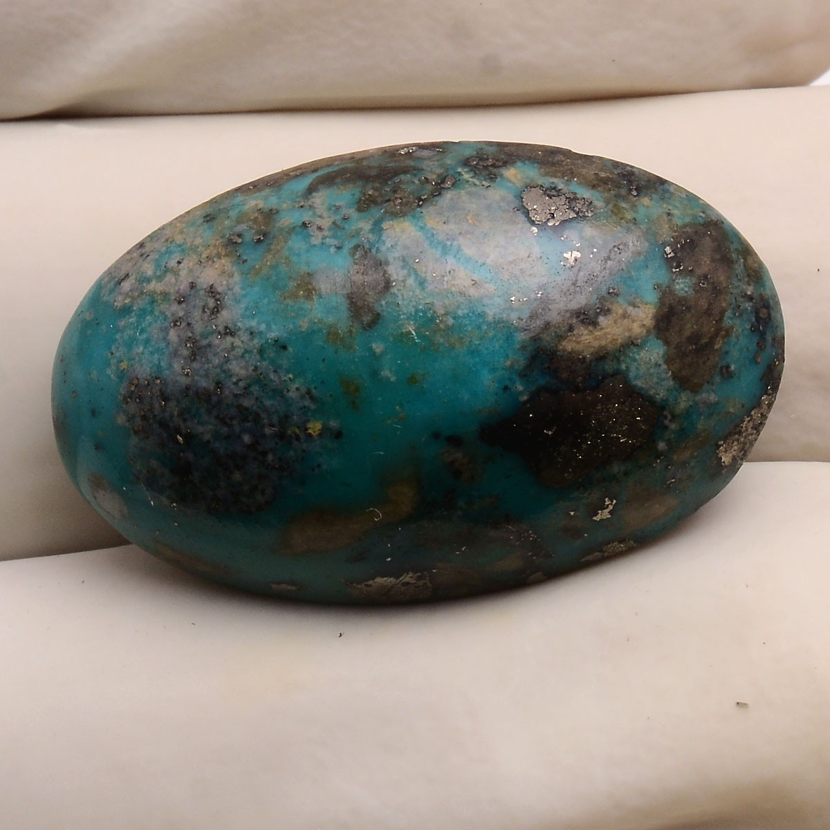 28.00 Cts Natural Persian Turquoise 26mmx16mm Oval Cabochon Untreated Gemstone