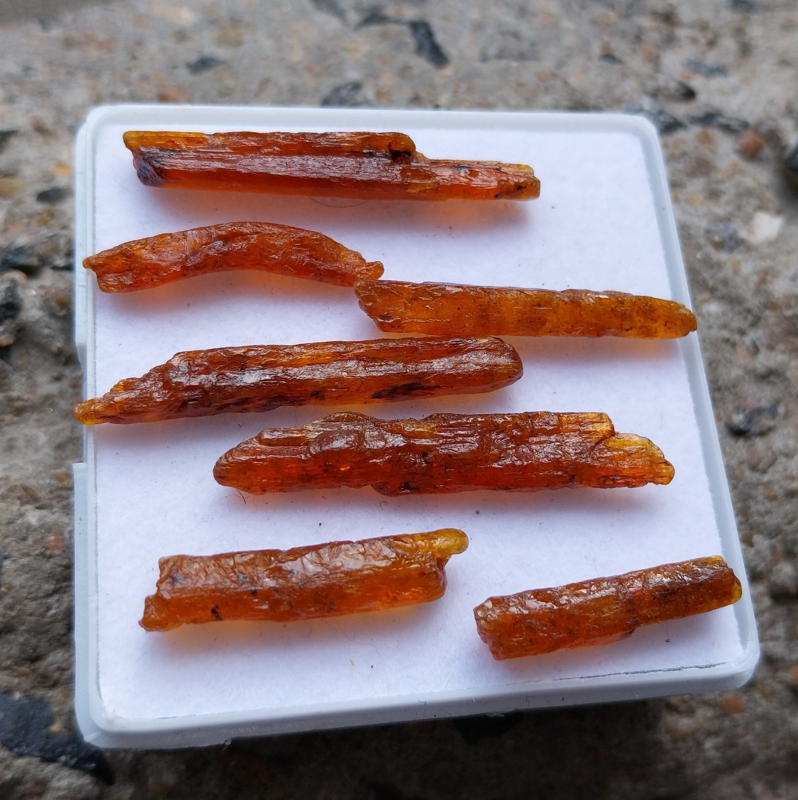 31 Carat 17 to 35 MM Natural Orange Kyanite Crystal Raw Rough Pencil 9 Piece Lot
