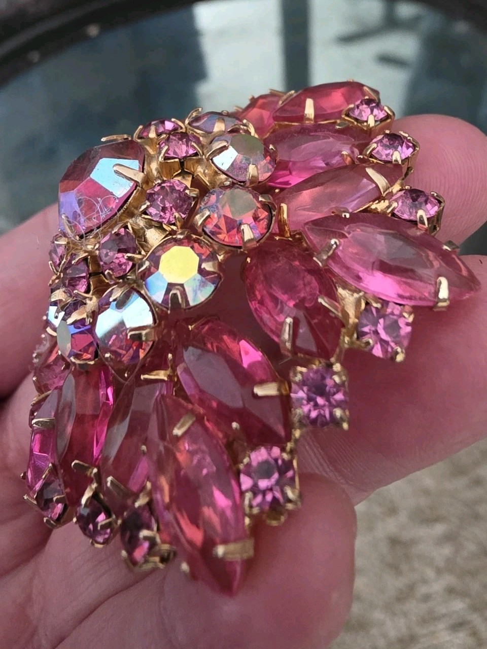 Vintage Pink 50s/60s 3-D Star Brooch