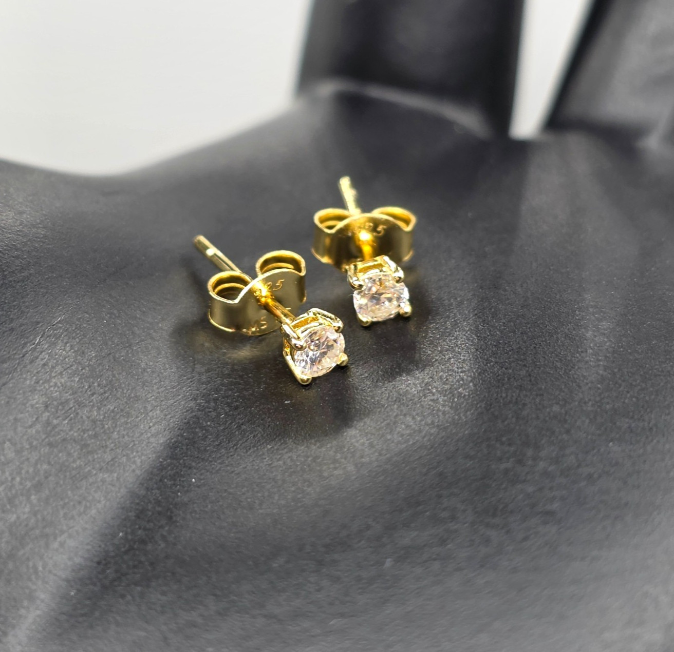 Moissanite Stud Earrings 925 Sterling Silver – Sparkling Round Cut – .25ct