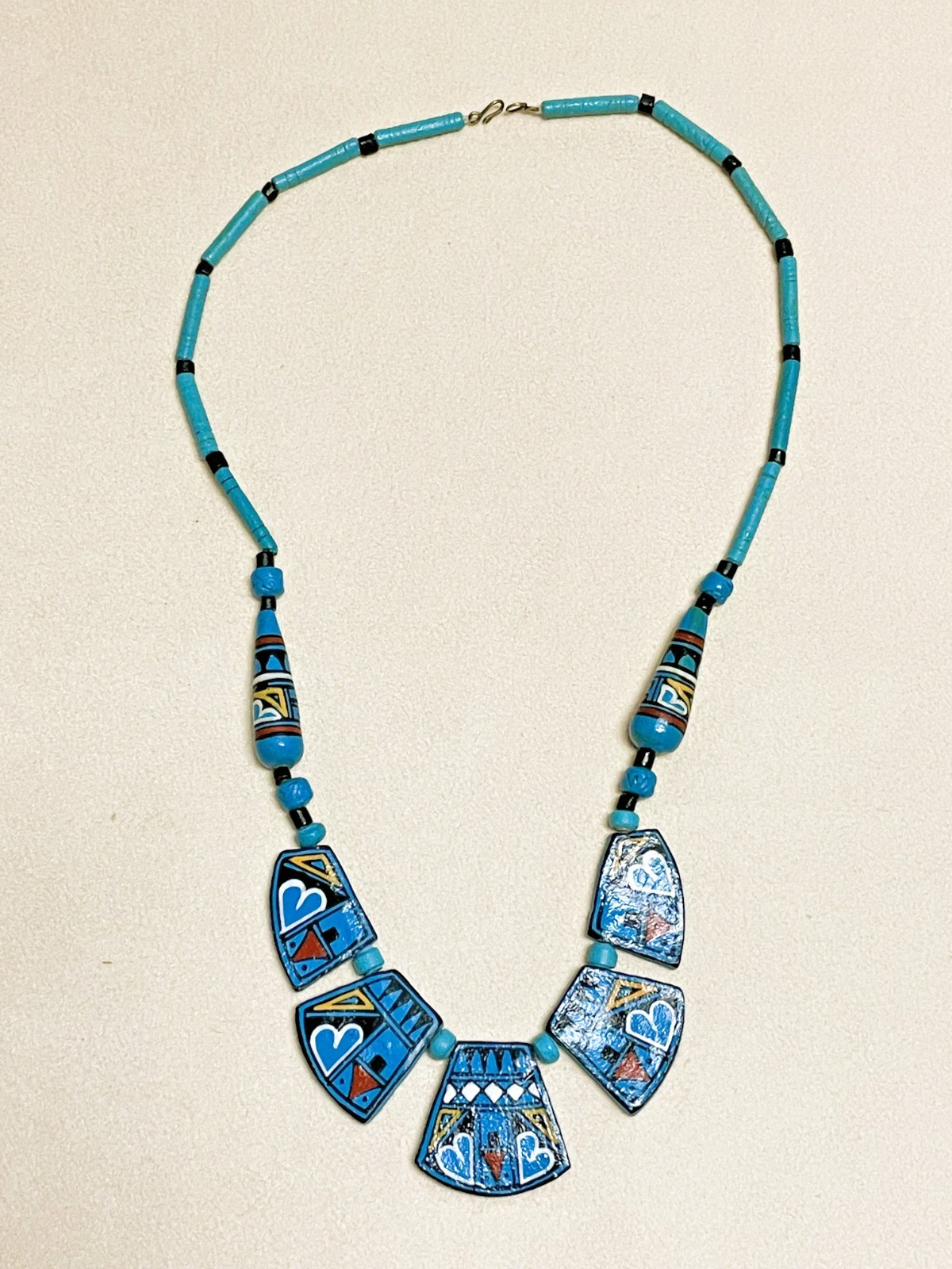 NATIVE AMERICAN Art Pottery Necklace, 19″ Long Hand-Painted Dark Blue, Geometric