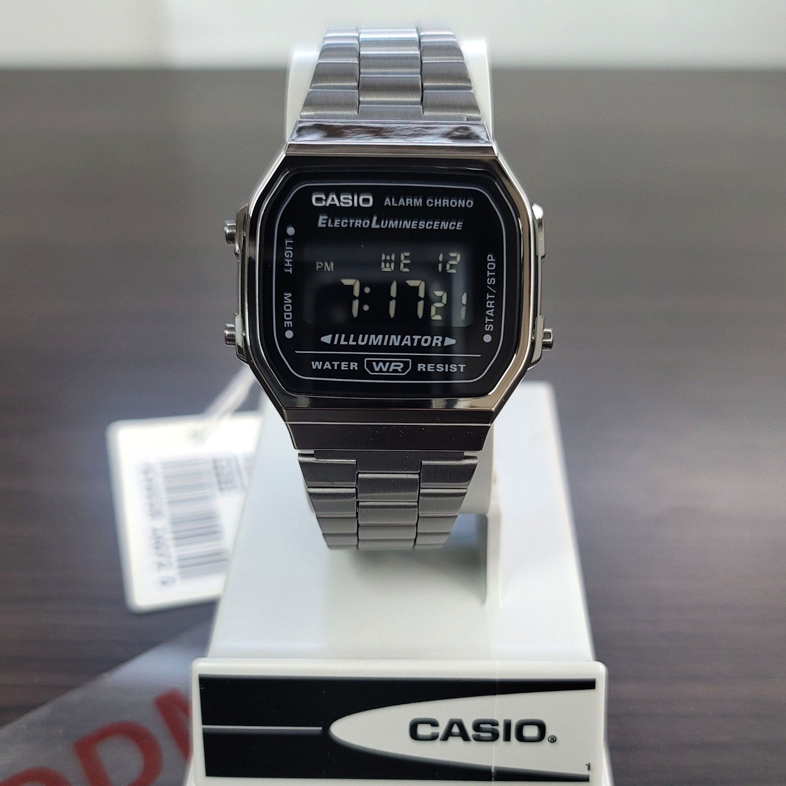 Casio A168WGG-1B Vintage Fashion Electronic Metal Watch New Original