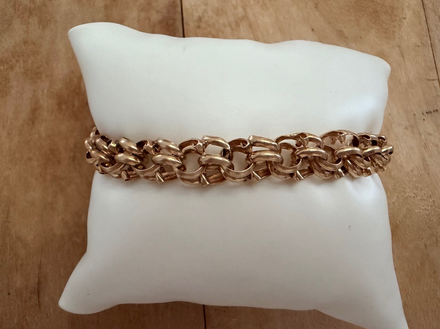 Vintage , American Jewelry 14K Gold Bracelet 7.5 inch Signed