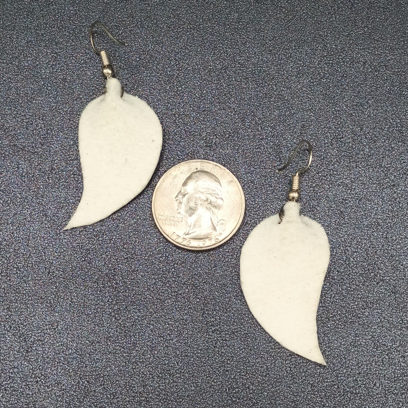 Pierced Earrings Silver tone Pink Faux Leather Felt Dangle 1 5/8″