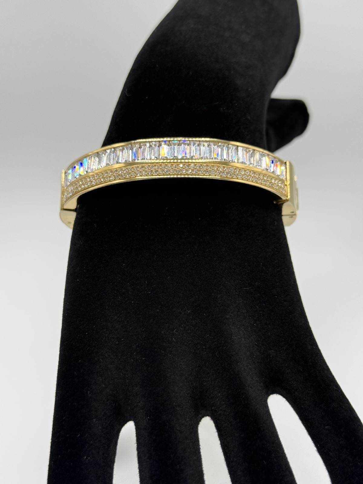 Michael Kors Pave Baguette Hinge Bracelet Gold-tone with Push Clasp Closure