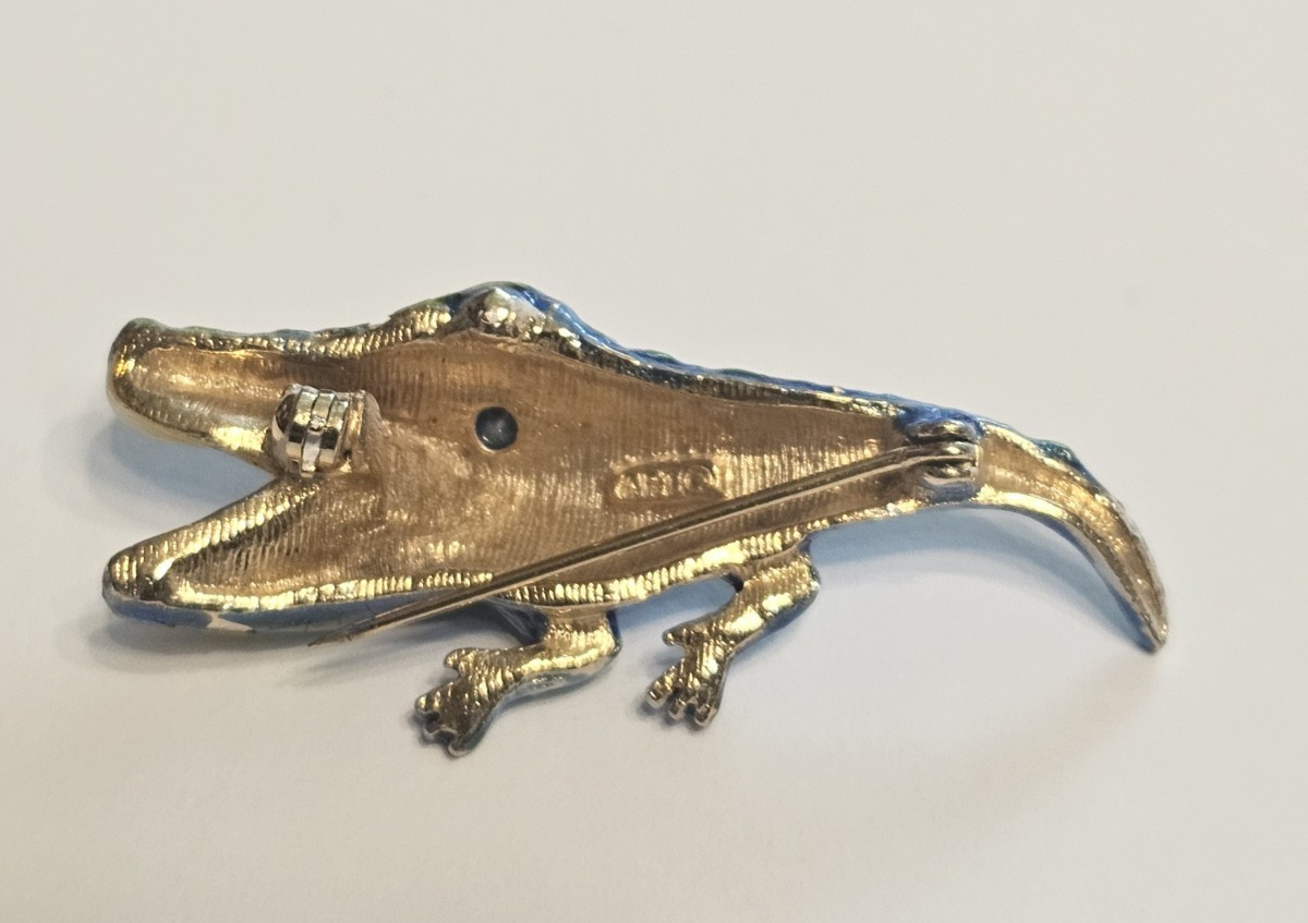 Vintage blue & Green enameled Crocodile Brooch with ART copyright