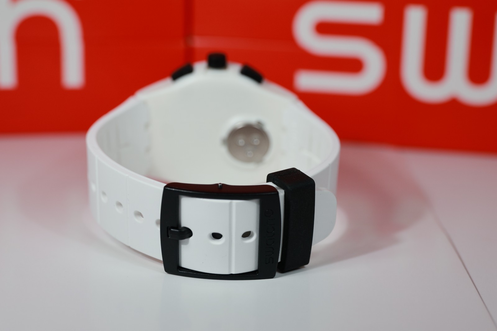 New Swiss Limited Swatch White Blades Chrono Silicone Date Watch 42mm SUSW405