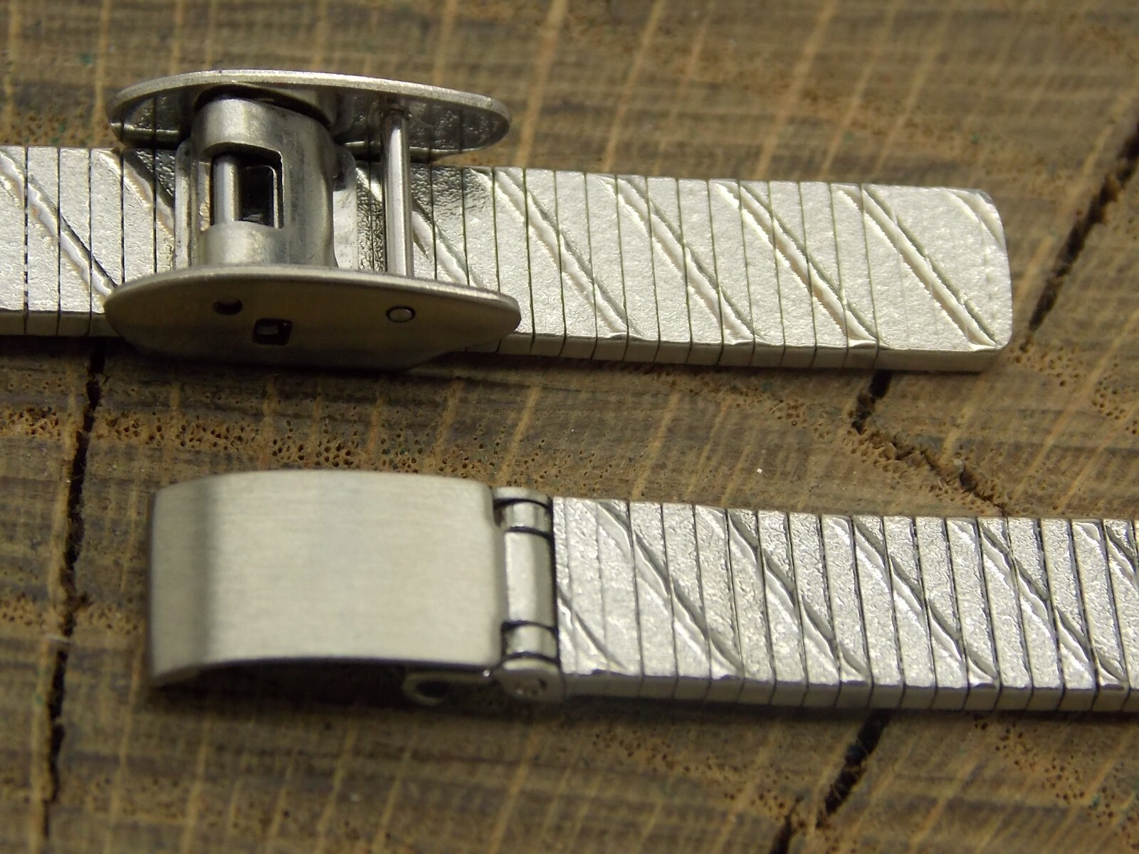 NOS Gilden Vintage Stainless Sliding Clasp Watch Band 10mm-13mm Unused Long