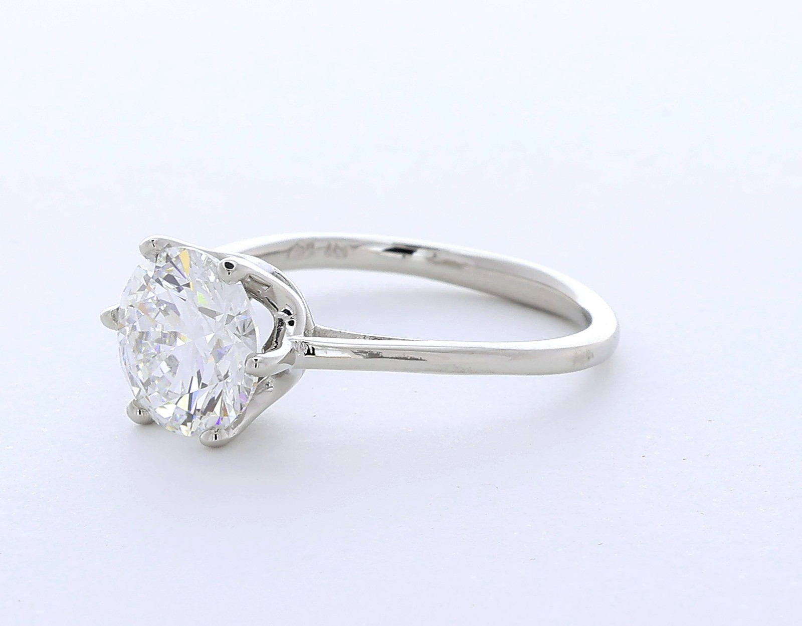 Solitaire Engagement Ring Classic 14K Gold 2.52 CT Round Lab-Grown Diamond E VS1