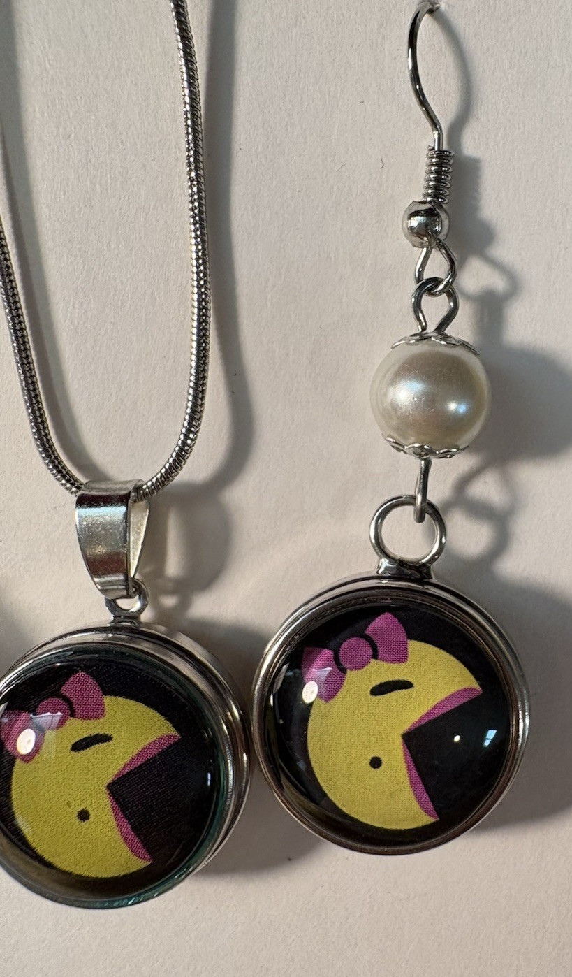Ms. Pacman Jewelry Set Necklace and Earrings