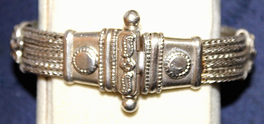 BALI ARTISAN DESAK SUARTI WOVEN 900 SILVER STAITON SCREW CLASP BRACELET 46g