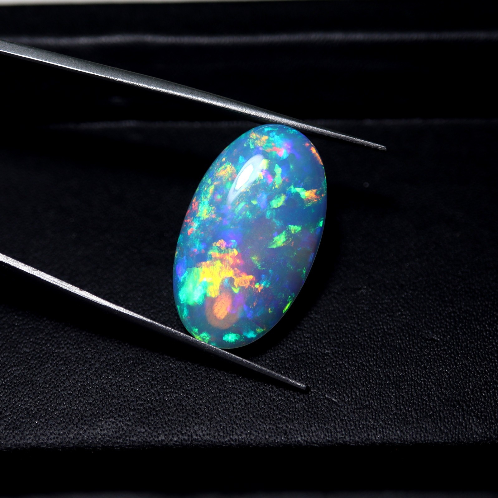 9.2Cts Natural AAA Rainbow Fire Welo Ethiopian Opal Oval Cabochon 24.7×14.5 MM