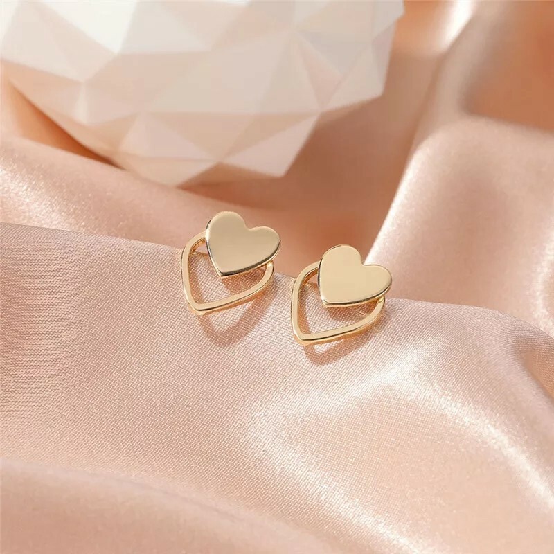New Gold Silver Color Heart Earrings Women Vintage Punk Hollow Stud Fashion Ear