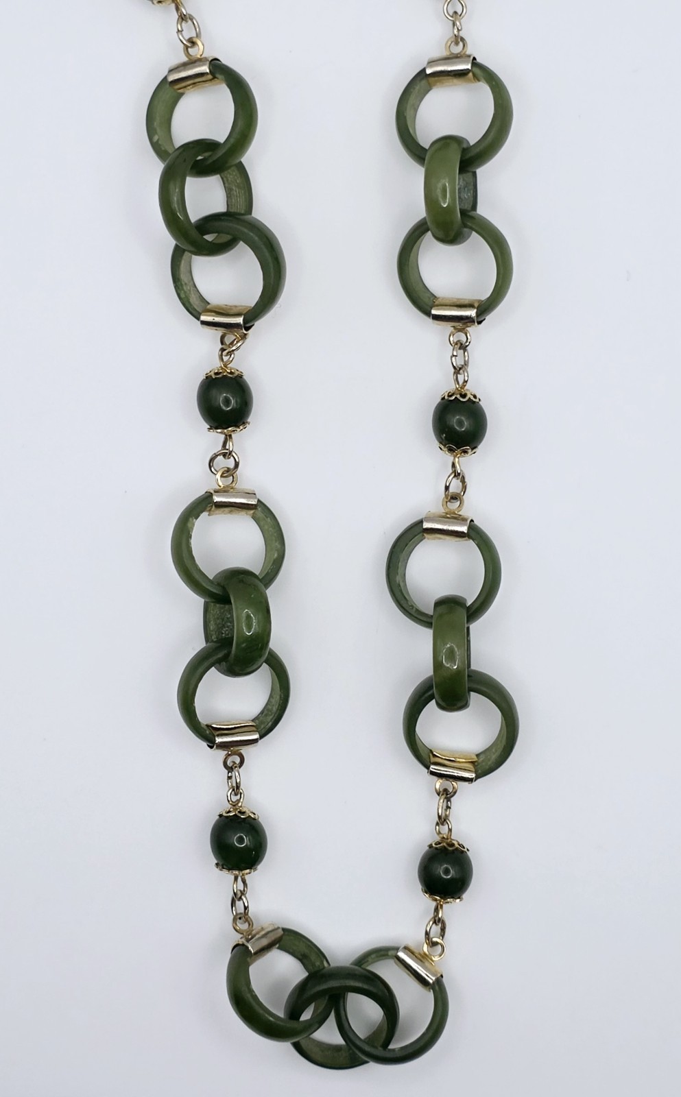 Vintage Green Jade Interlocking Circle Link Necklace 31″ Long Gold Tone