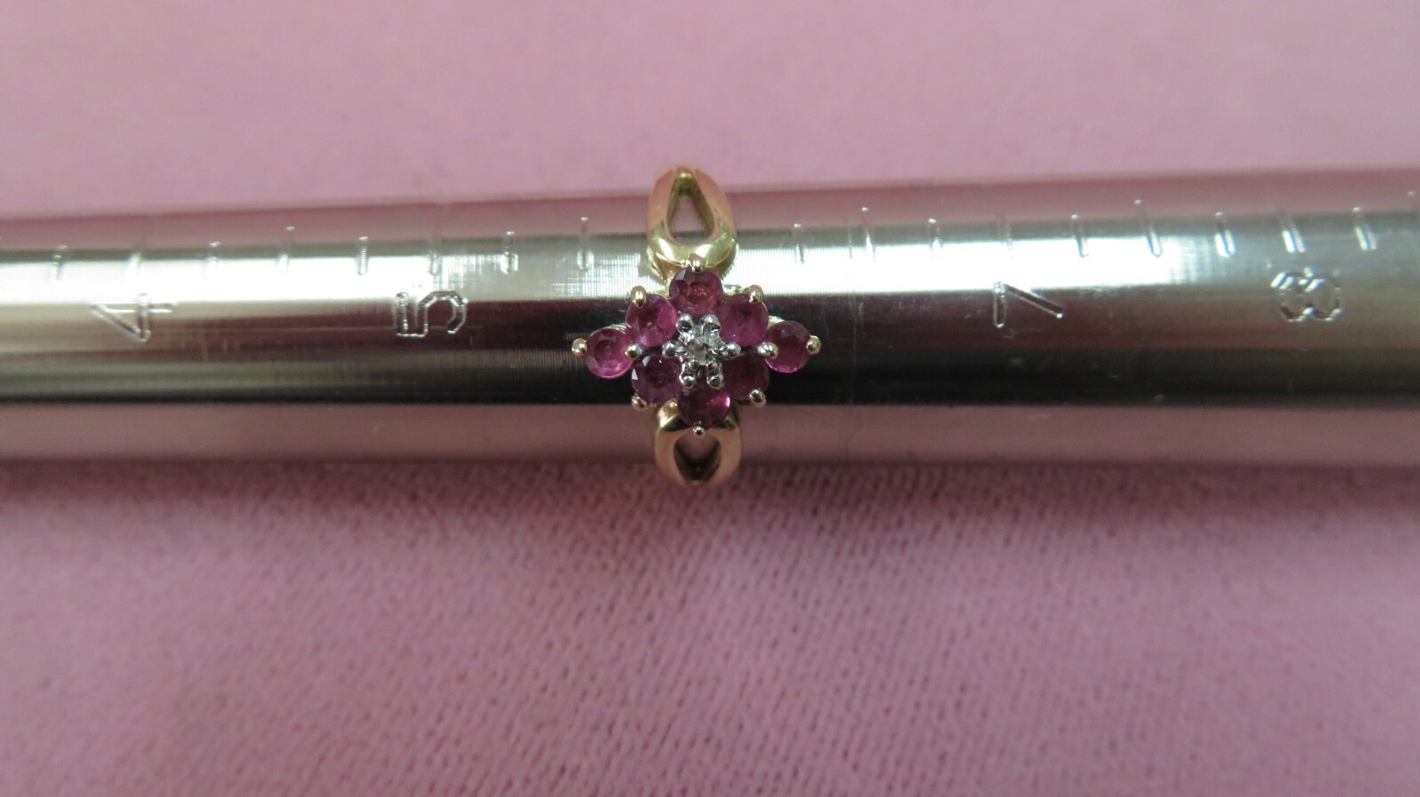10K Solid Gold Ruby Diamond Band Ring Size 5.75 / 2.53 Grams