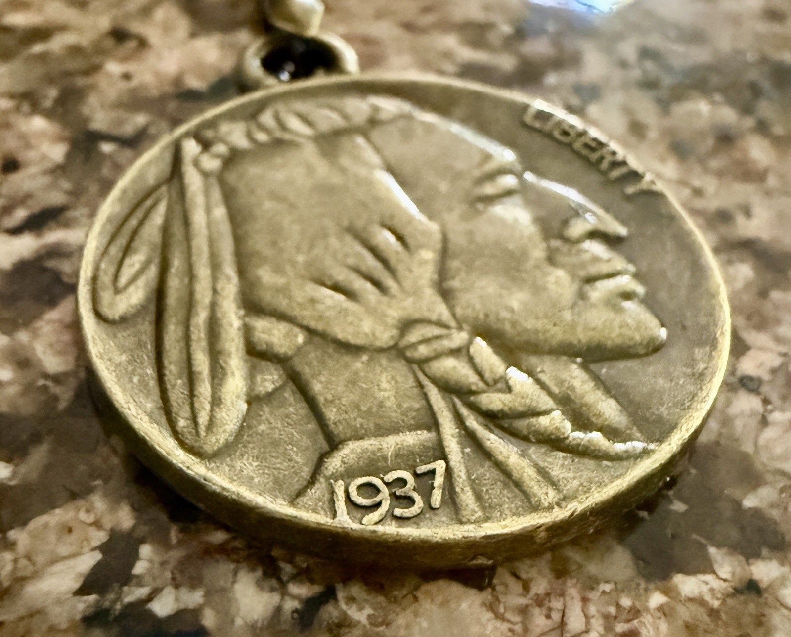 Men’s Buffalo Nickel Necklace Indian Head Unisex Replica Variation 1.5 Inches