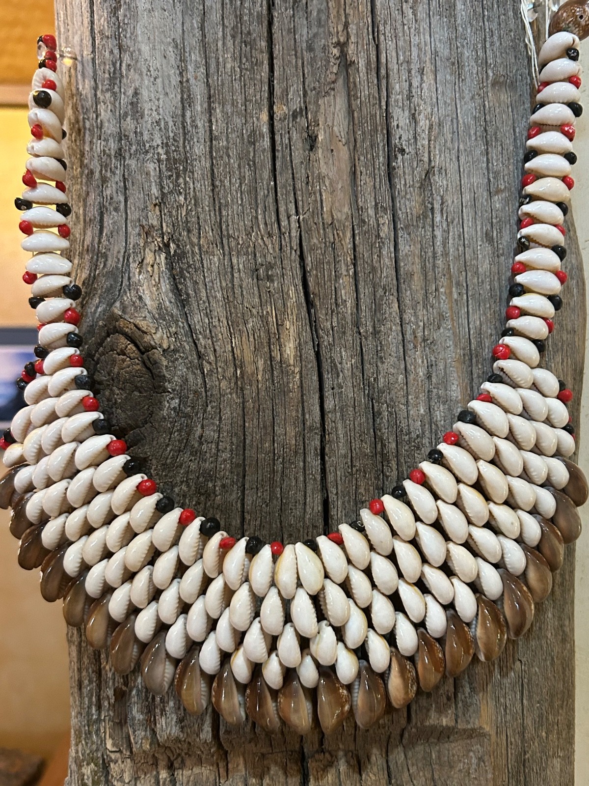 Vintage Cowrie shell necklace Hawaiian Lei 36” ,USA Hademade Jewelry