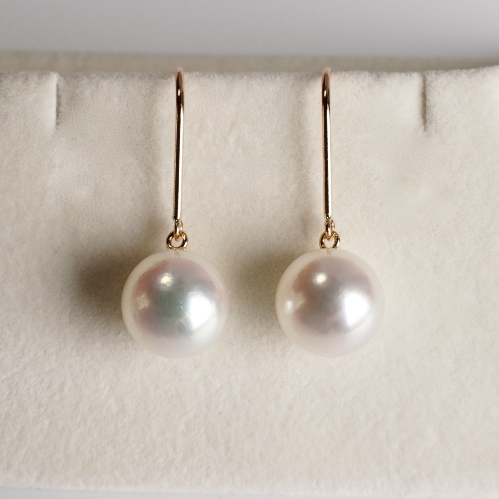 AAA 8.7mm Round White Japanese Akoya pearl Earrings 10K Solid Yellow Gold, 0.9″
