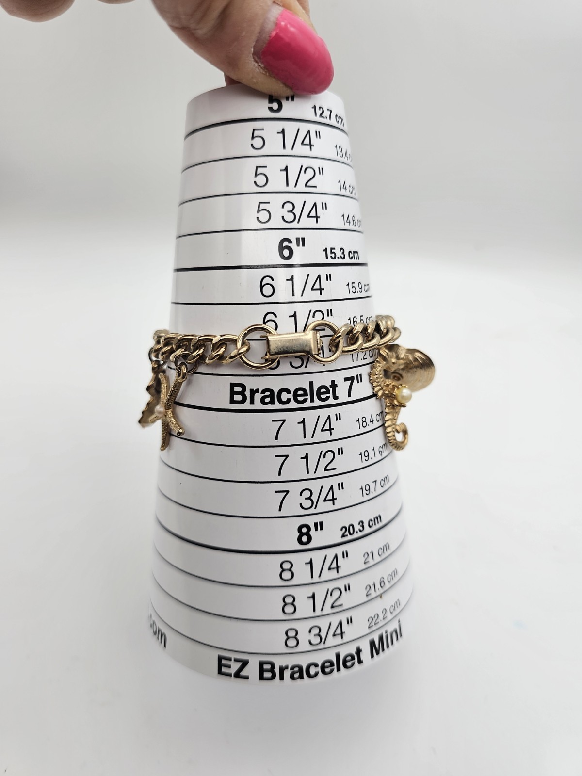 Vintage Gold Tone Sea Life Charm Bracelet 6.75″ Nautical Fish Starfish Seahorse