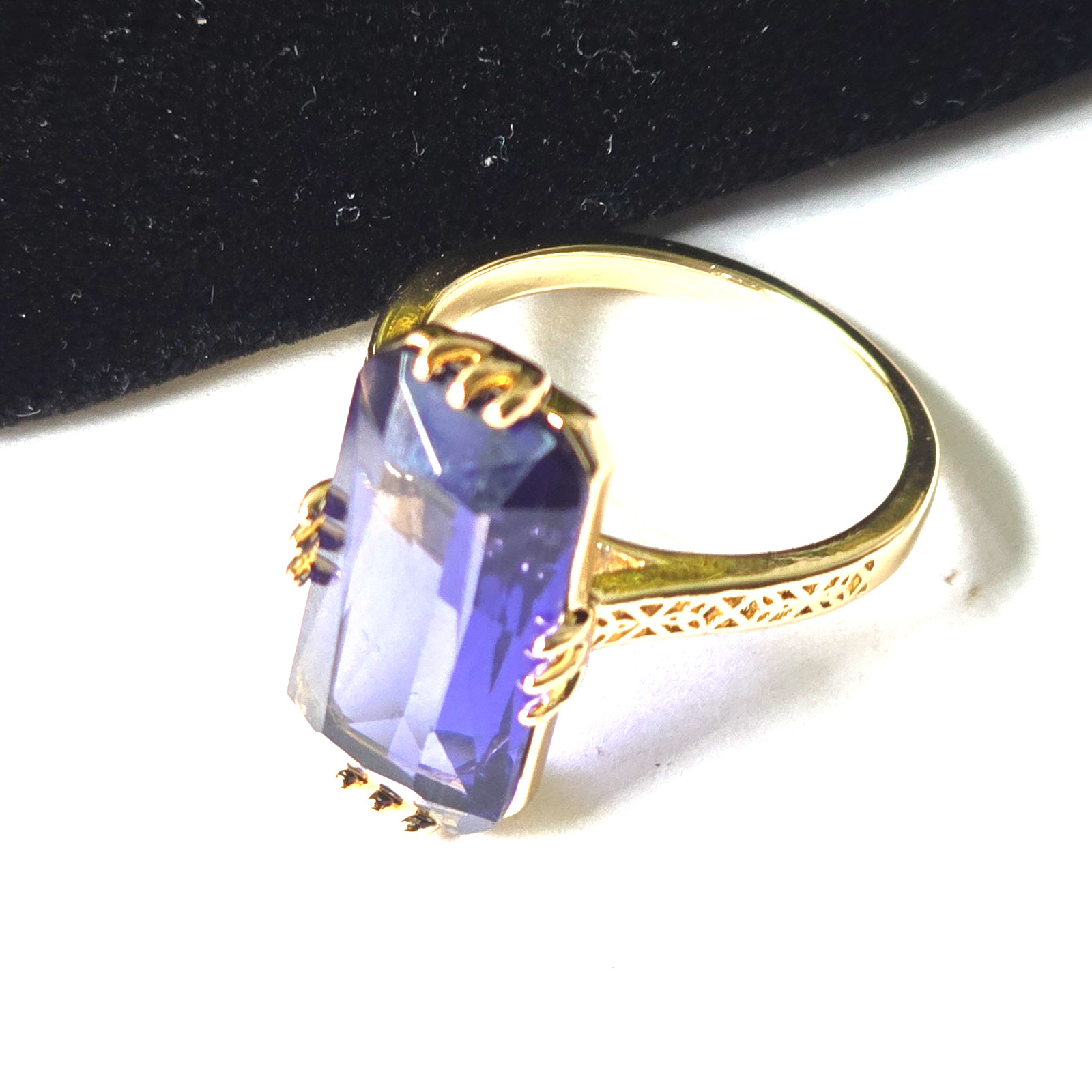 Vintage Gold Plated Amethyst Glass Stone Cocktail Ring sz 9
