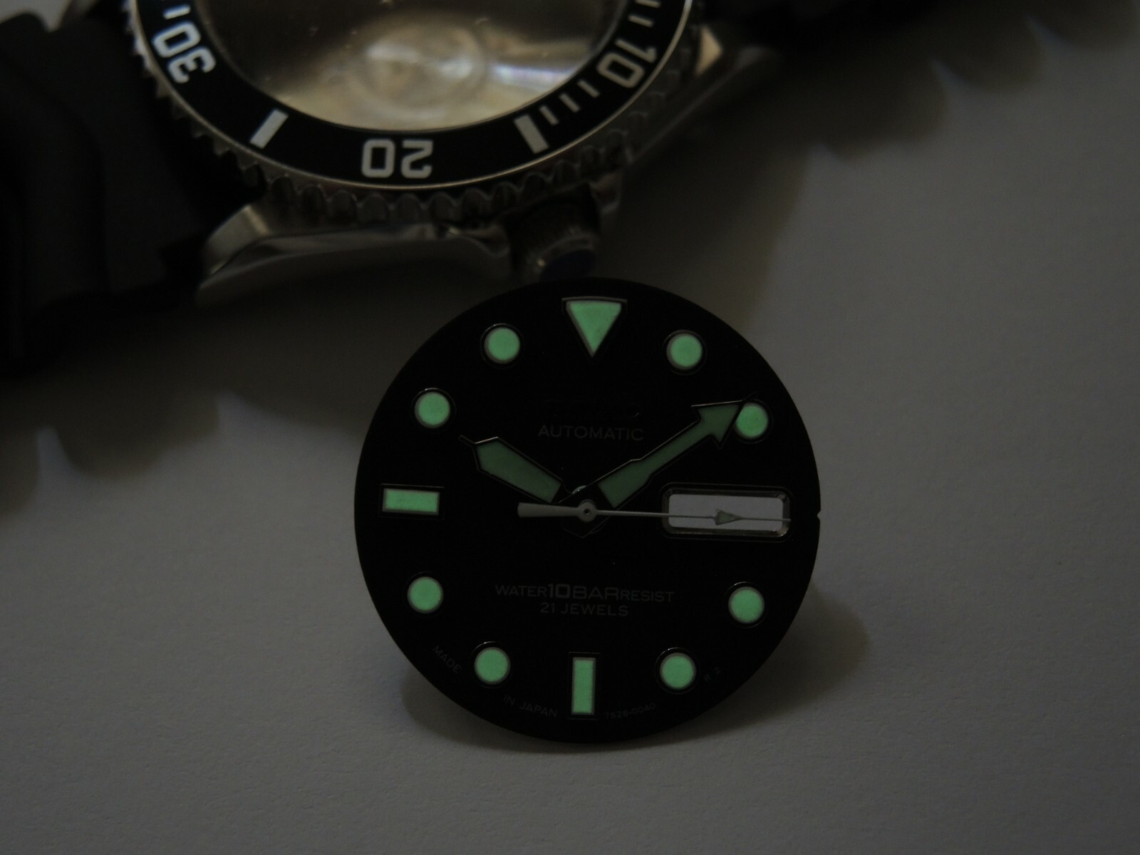 NEW STAINLESS CASE,CROWN,DIAL,HANDS,STRAP LARGE DIVERS 10BAR SKX031 (7S26-0040)