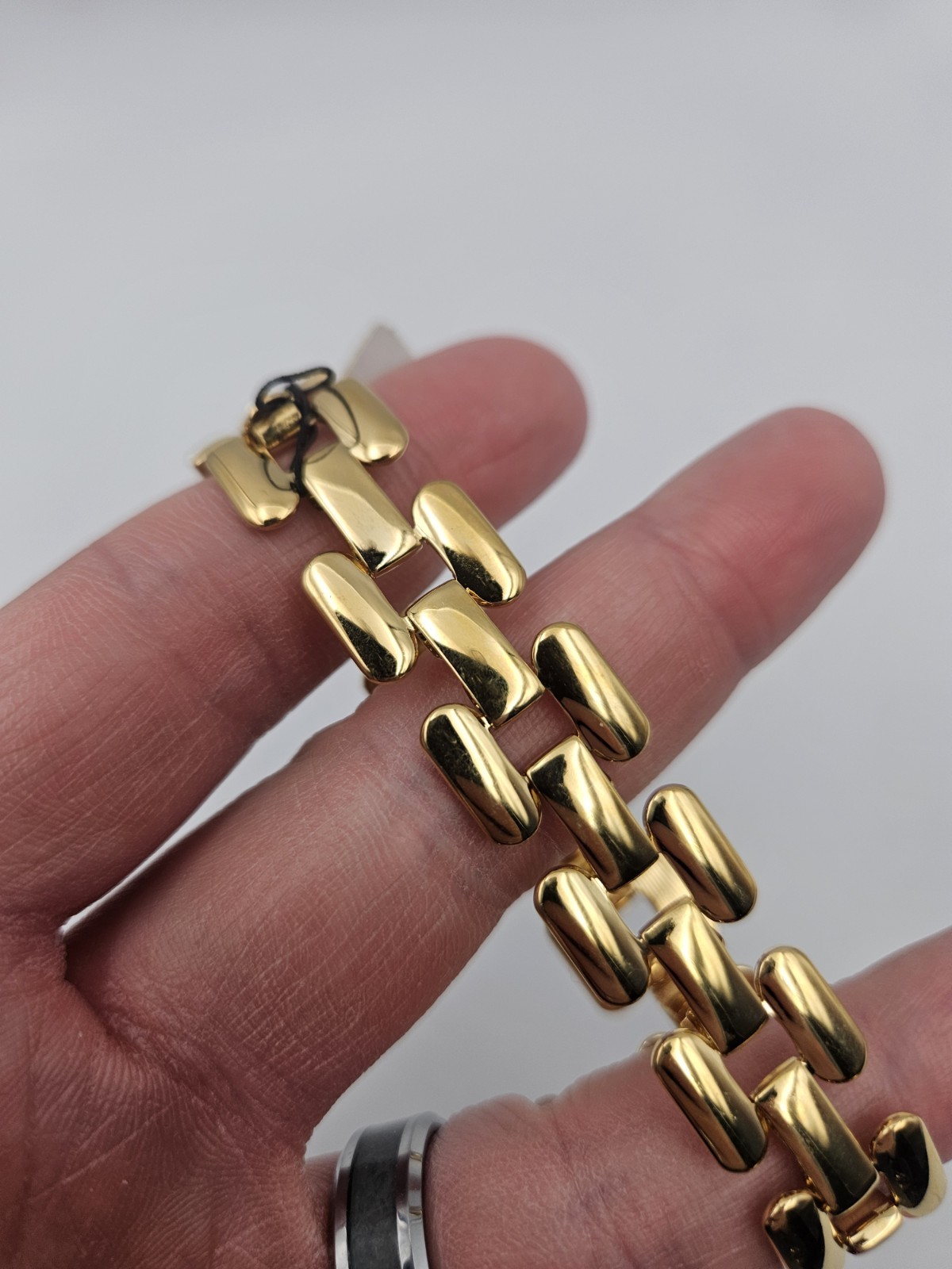 Vintage Bijoux Givenchy Gold Tone Panther Link Bracelet 8″