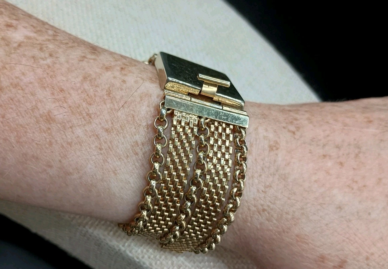 Vintage Reinad Gold Tone Mesh Wide Bracelet 7.5″ Multi Strand Push Lock
