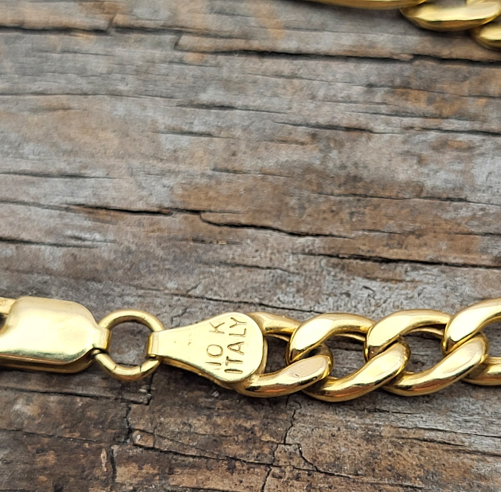 Mans 10K Yellow Gold Italy 9″ Long Figaro Bracelet or Ladies Anklet