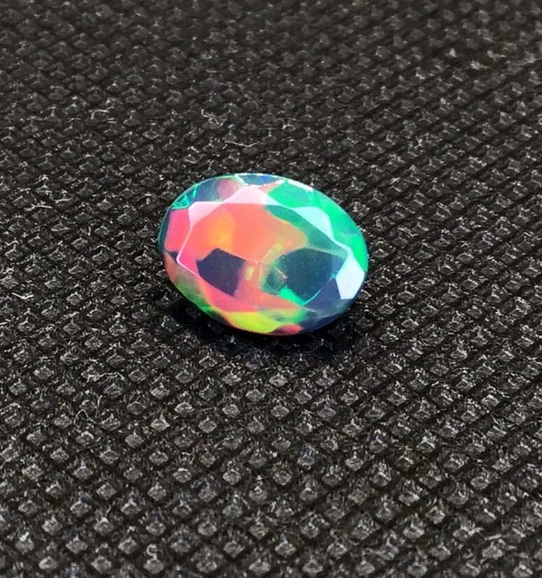 1.75ct Natural Black Opal Oval Cut – Bright Multicolour Fire Clean Stone 9.40mm✨