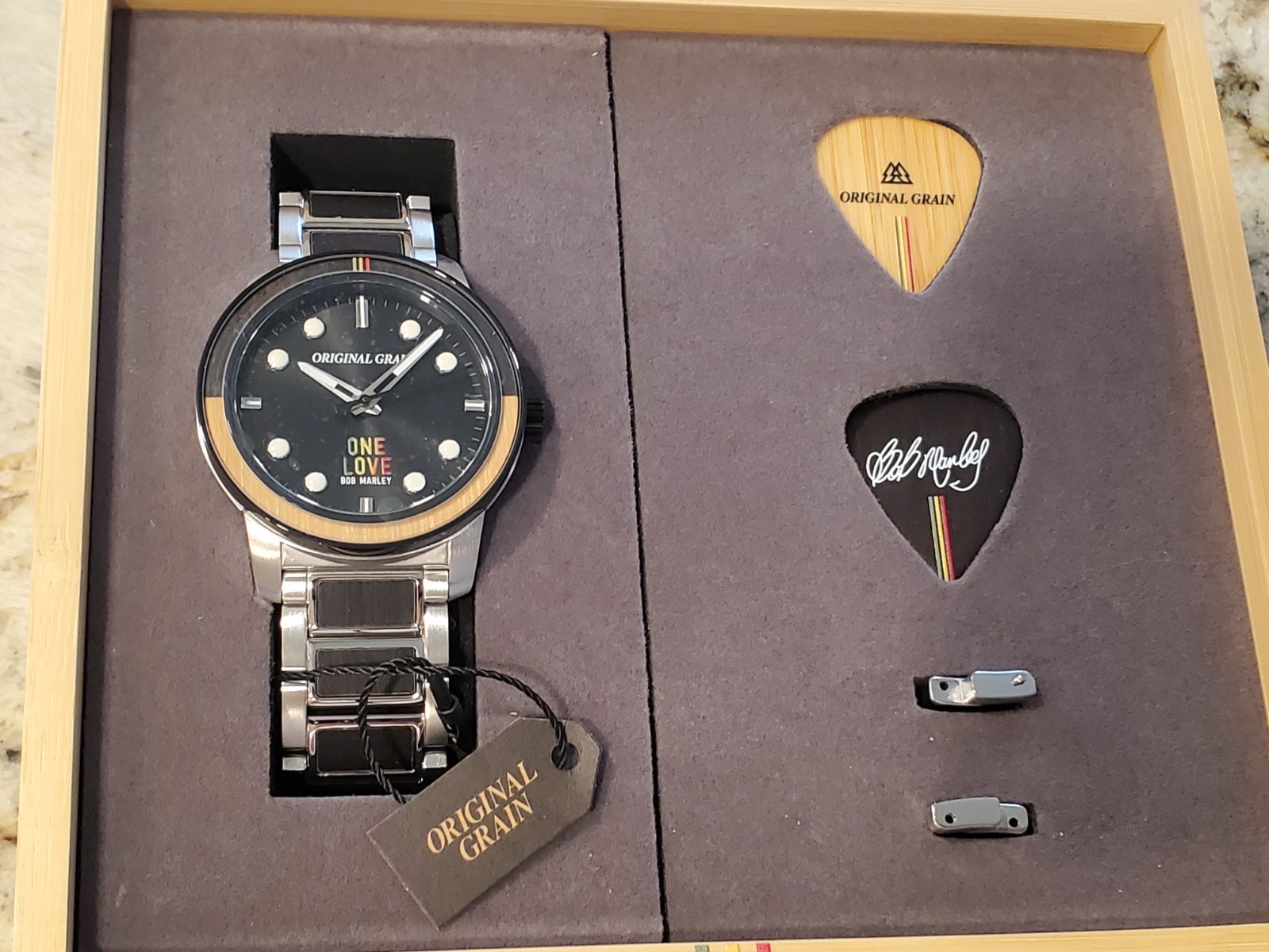 MINT!!! Original Grain “One Love” Ltd. Edition Bob Marley Bamboo 46mm Watch NIB