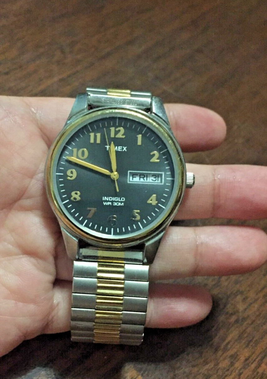 Timex Wristwatch Gold & Silver Tone Expansion Band Black Face Day Date Indicator
